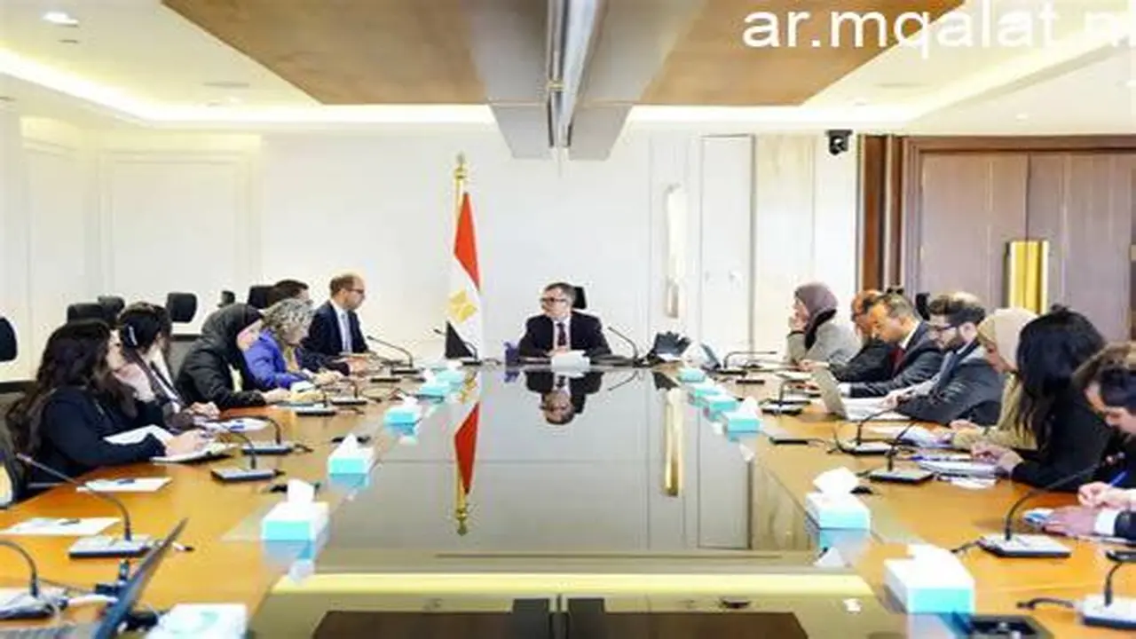 وزير التخطيط يبحث مع مدير الإيفاد تعزيز الأمن الغذائي وتوسيع برامج الشراكة